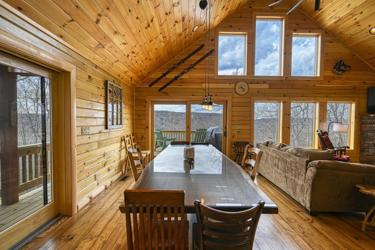 Curb-Free Chalet McHenry Exterior photo